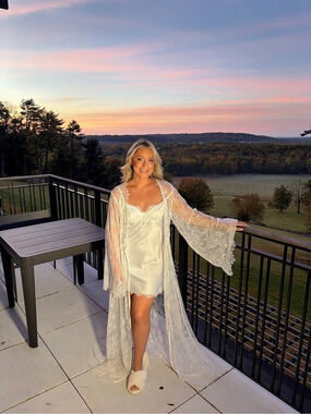 Le Rose Stories Cerise Lace Robe & Liana Slip